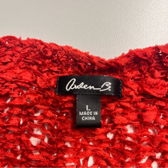 Imperfect y2k 100% silk top large crochet style crinkle red baddie going out top - Picture 17 of 17